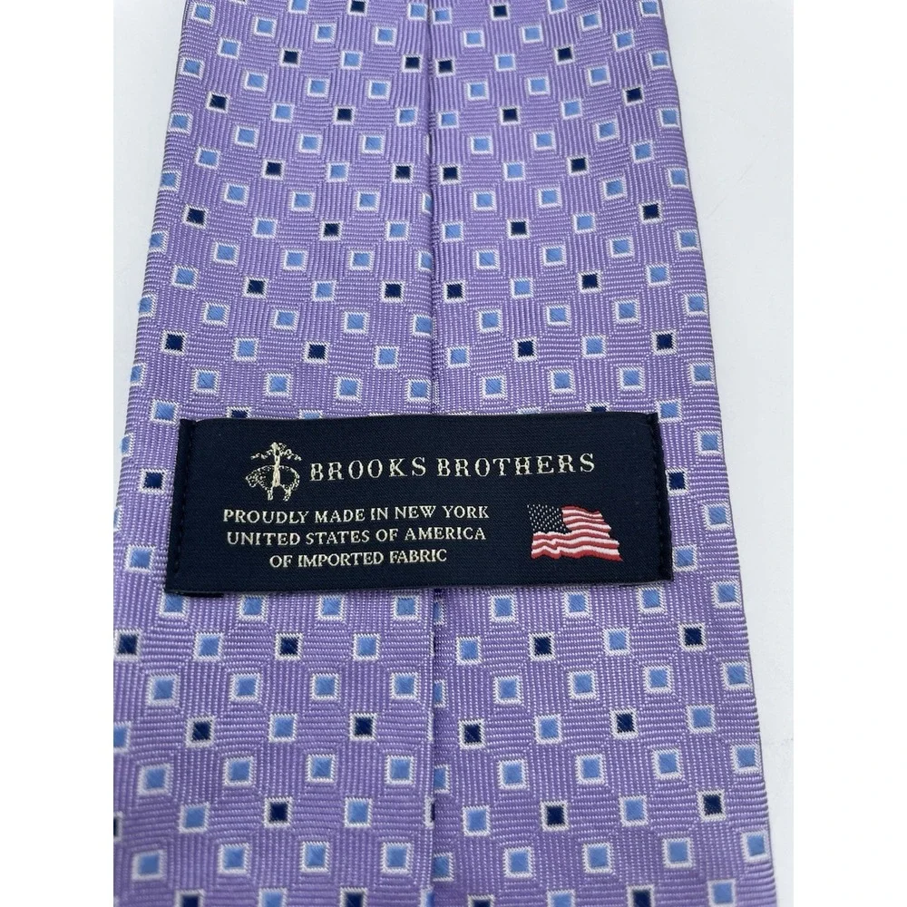 Brooks Brothers Mens Tie Made In New York‎ Purple W/Squares 100%Silk Tie (TB9)